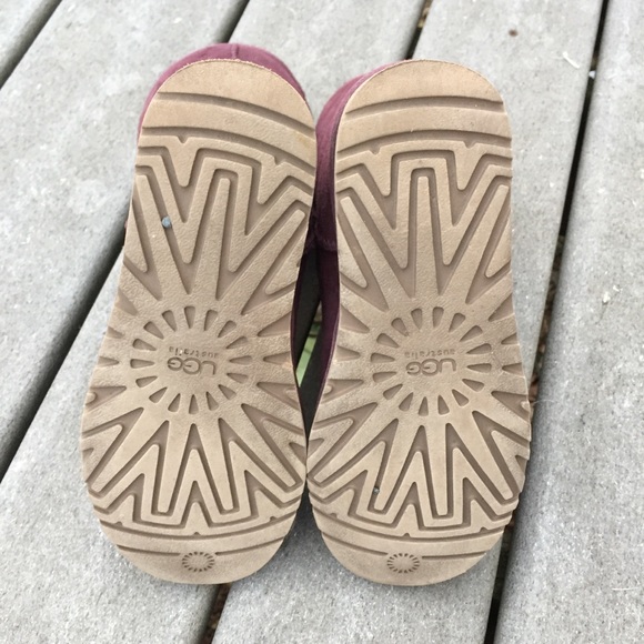 Uggs Classic Short Boot - Picture 4 of 6